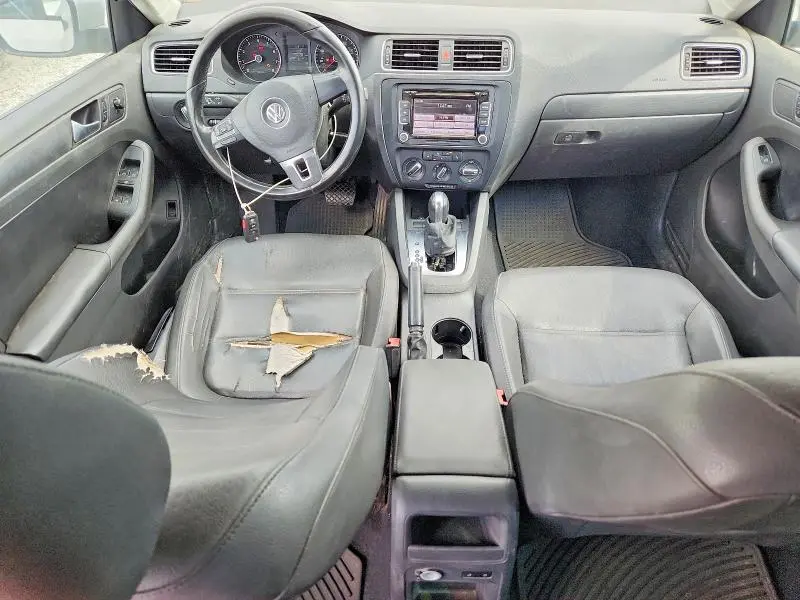 2012 VOLKSWAGEN JETTA SE  