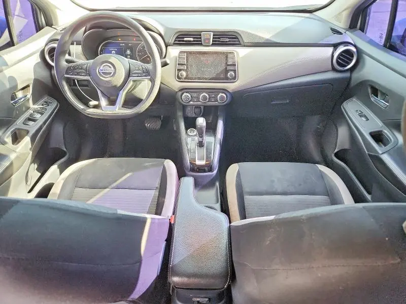 2020 NISSAN VERSA SV  
