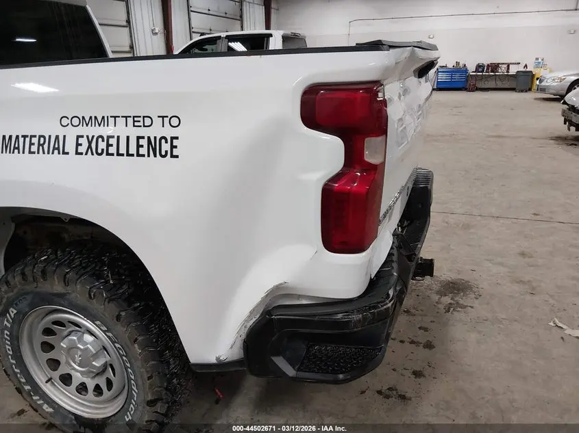 2024 CHEVROLET SILVERADO 1500 4WD  STANDARD BED WT