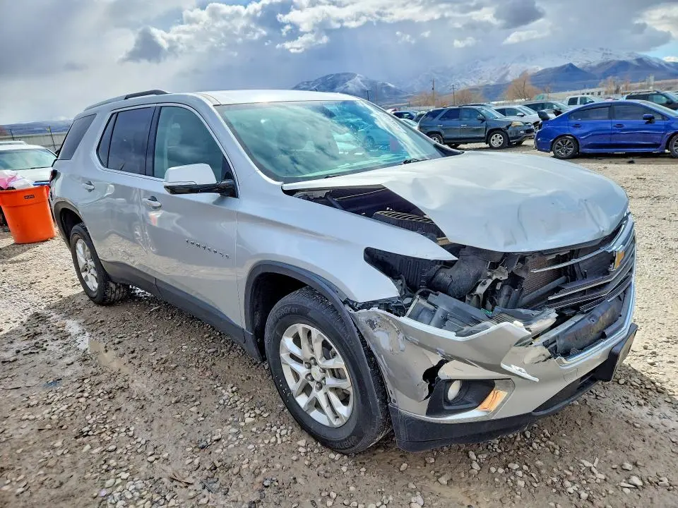 2018 CHEVROLET TRAVERSE LT  