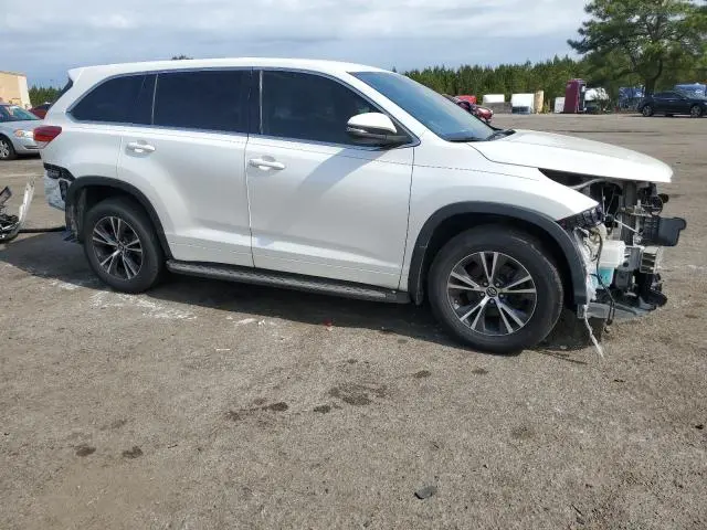 2017 TOYOTA HIGHLANDER LE  