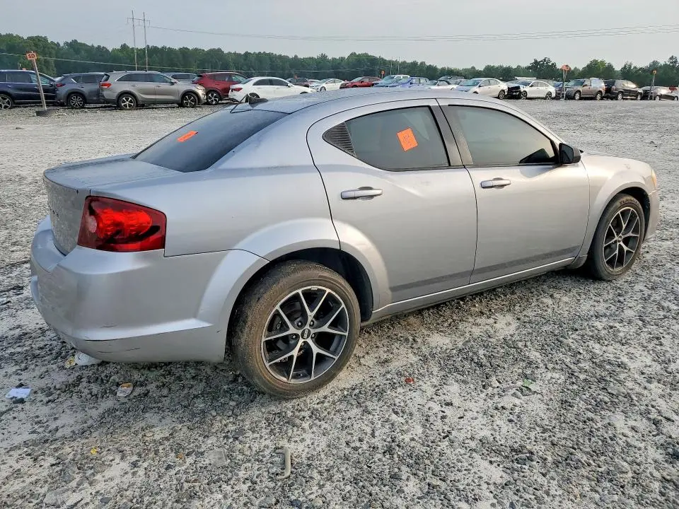 2014 DODGE AVENGER SE  