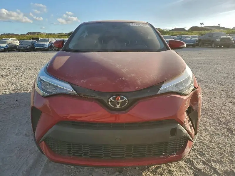 2020 TOYOTA C-HR XLE  