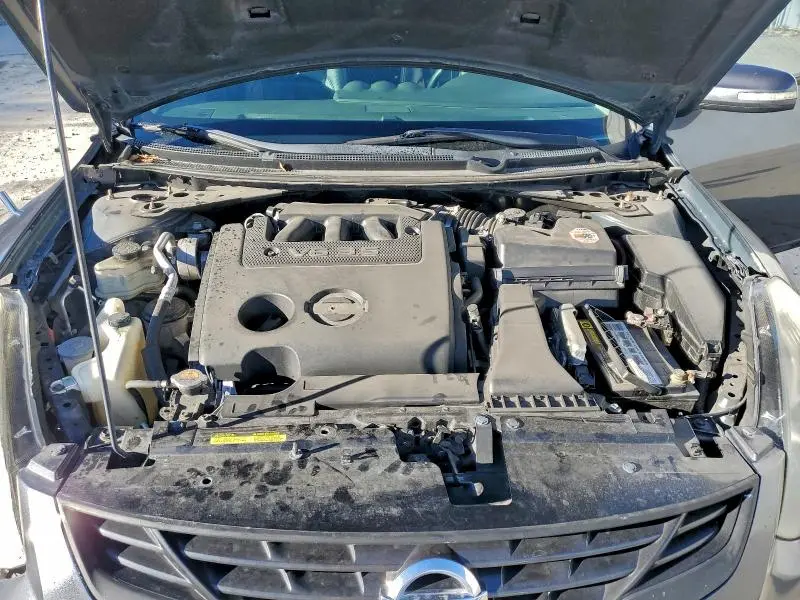 2012 NISSAN ALTIMA SR  