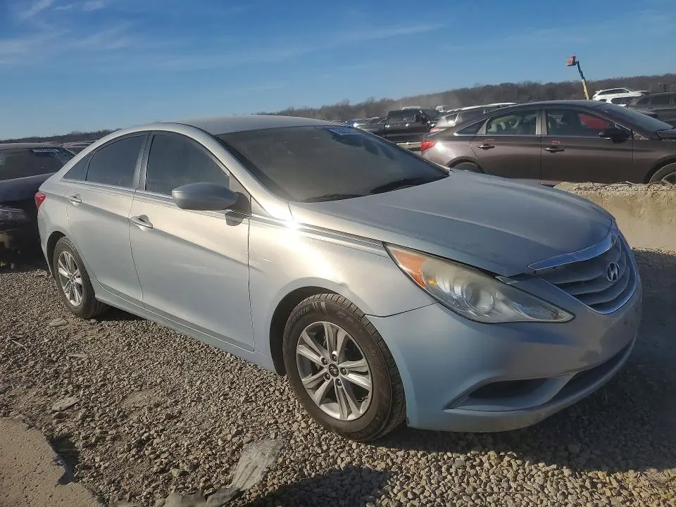 2011 HYUNDAI SONATA GLS  