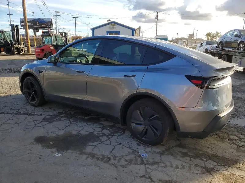 2026 TESLA MODEL Y   