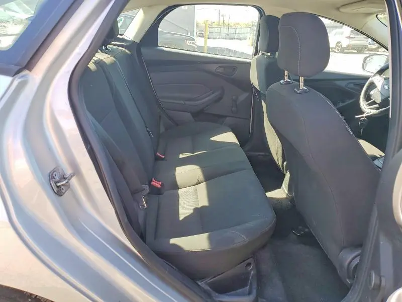 2015 FORD FOCUS S  