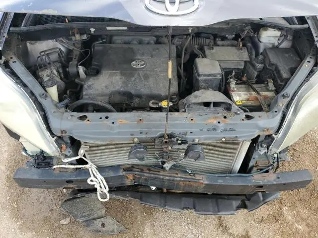 2011 TOYOTA SIENNA XLE  