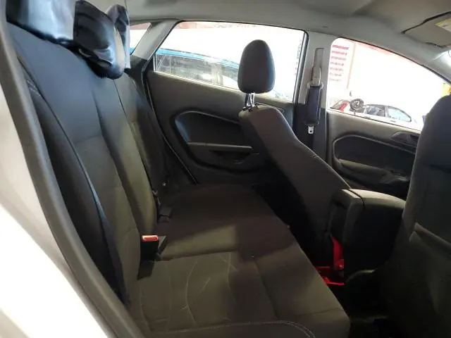 2017 FORD FIESTA SE  