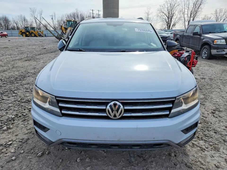 2018 VOLKSWAGEN TIGUAN SE  