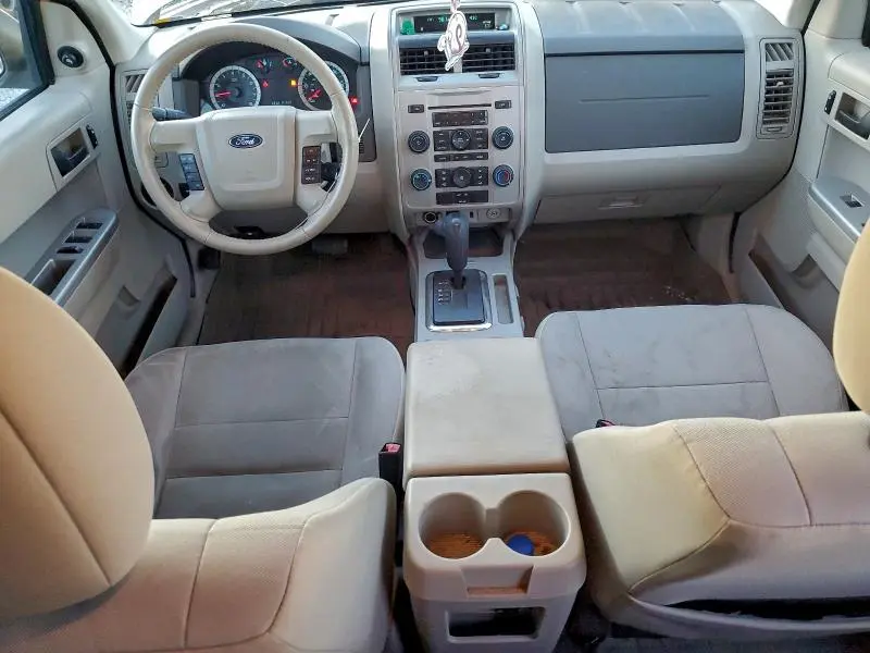 2012 FORD ESCAPE XLT  