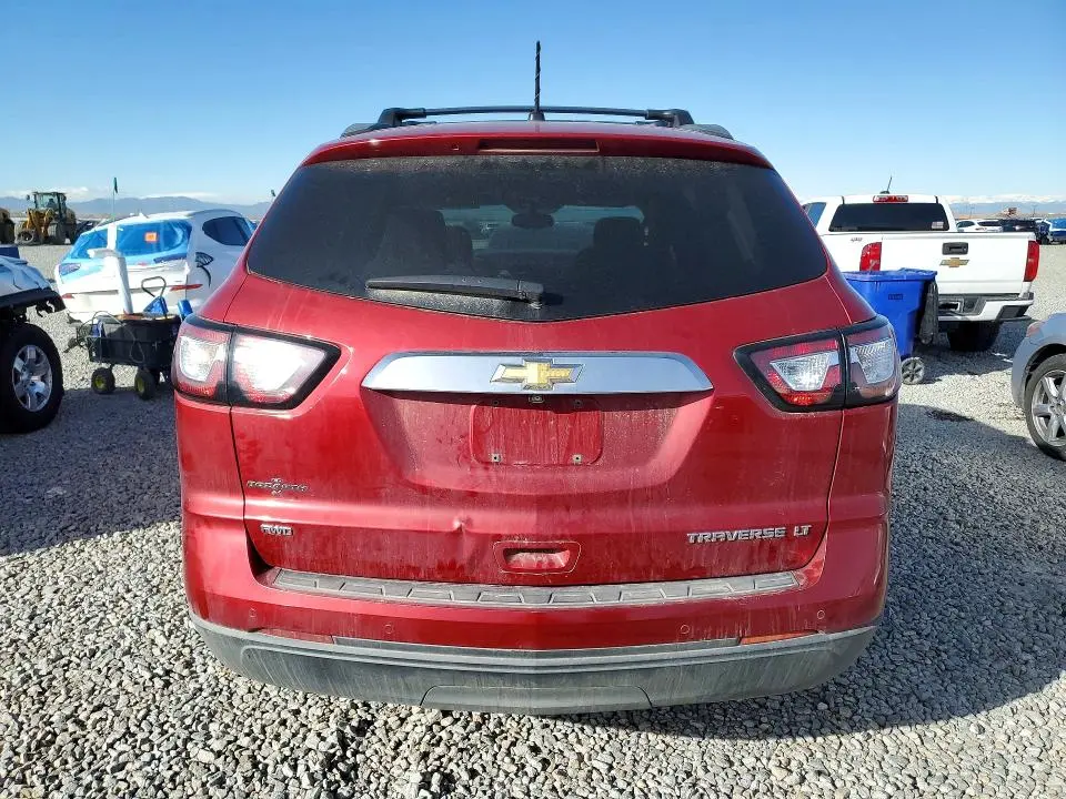 2014 CHEVROLET TRAVERSE LT  