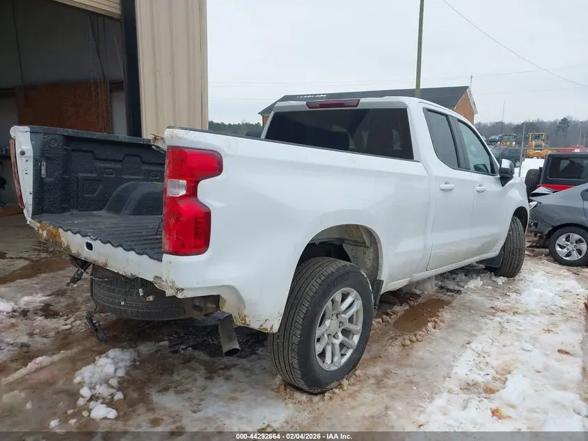 2023 CHEVROLET SILVERADO 1500 2WD  STANDARD BED LT