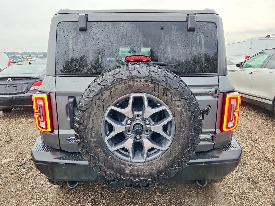 2023 FORD BRONCO BASE  