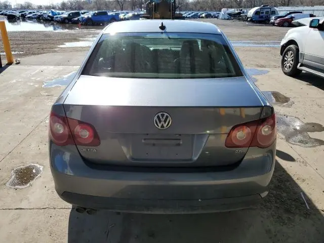 2010 VOLKSWAGEN JETTA SE  