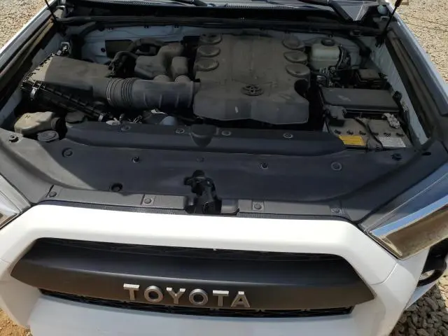 2022 TOYOTA 4RUNNER SR5/SR5 PREMIUM  