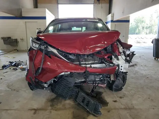 2021 TOYOTA SIENNA XSE  