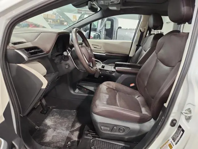2021 TOYOTA SIENNA LIMITED  