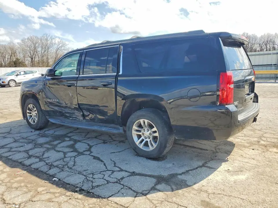 2017 CHEVROLET SUBURBAN C1500 LS  