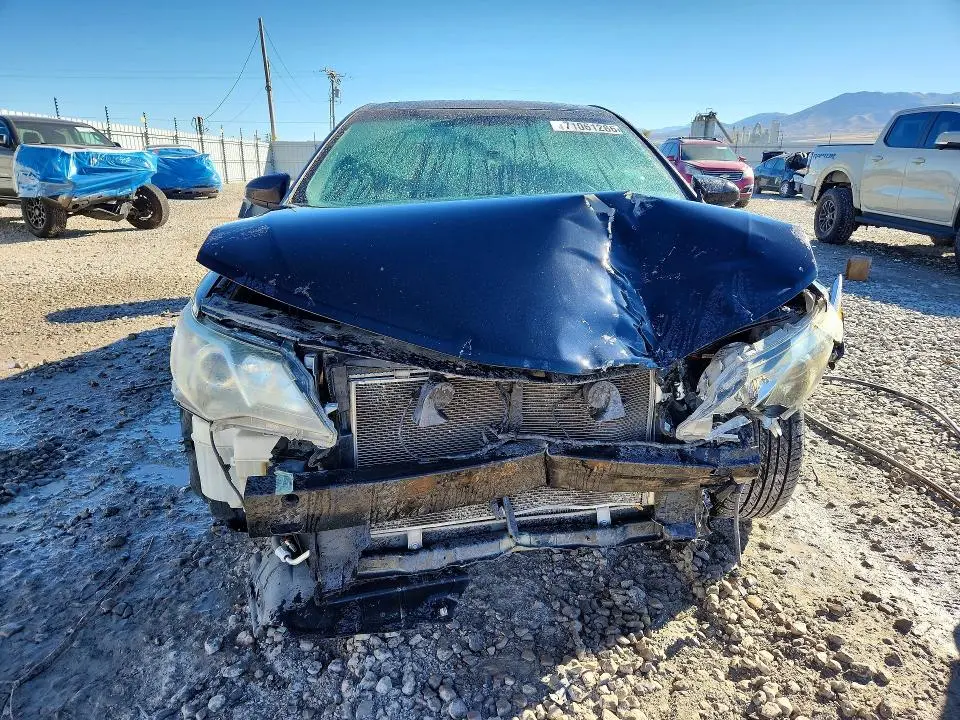 2013 TOYOTA CAMRY SE  