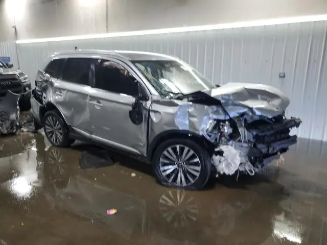 2020 MITSUBISHI OUTLANDER SE  