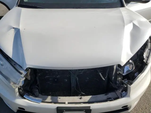 2014 TOYOTA HIGHLANDER XLE  