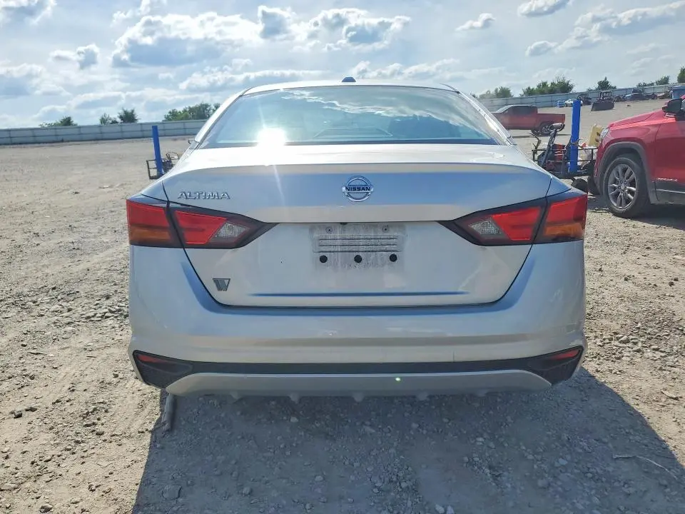 2020 NISSAN ALTIMA S  