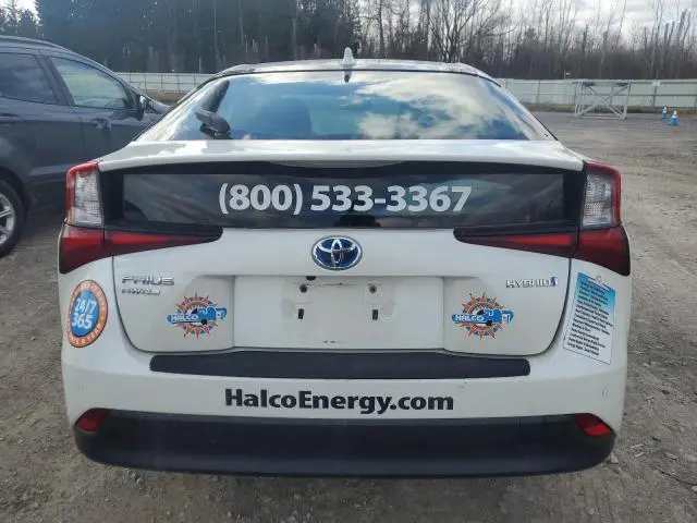 2020 TOYOTA PRIUS LE  