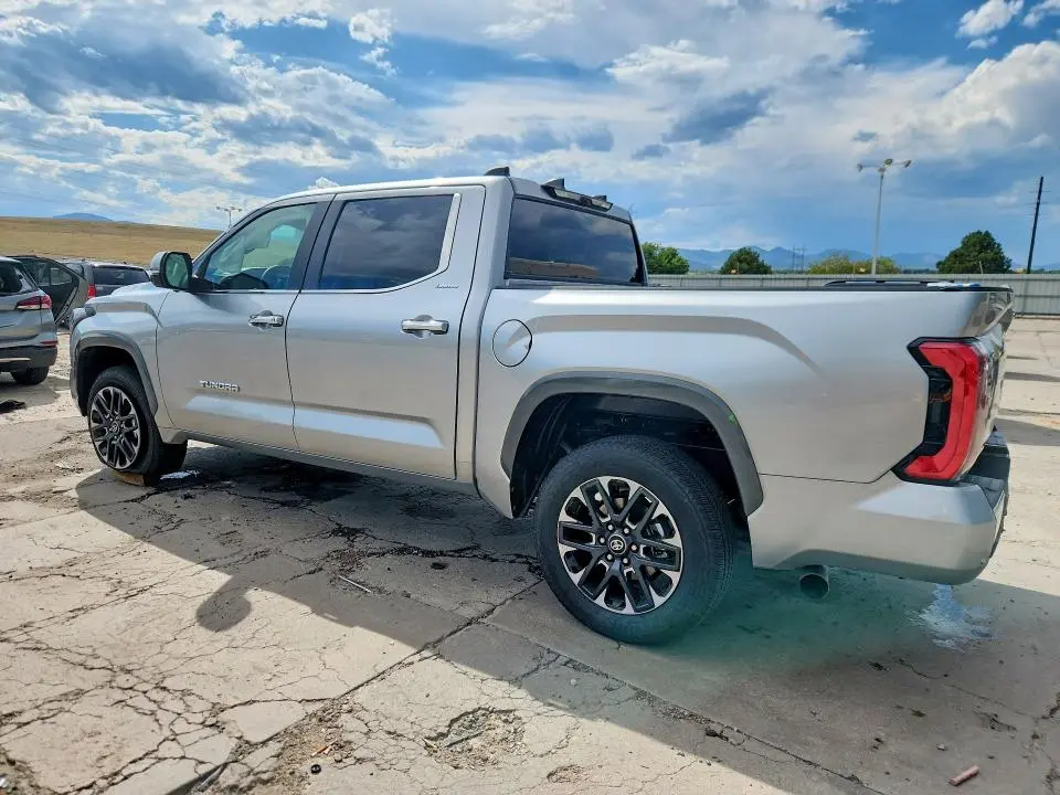 2026 TOYOTA TUNDRA CREWMAX LIMITED  