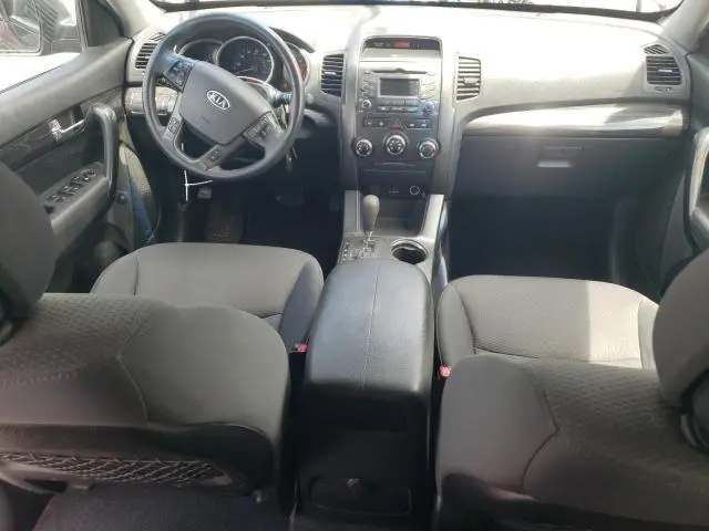 2013 KIA SORENTO LX  
