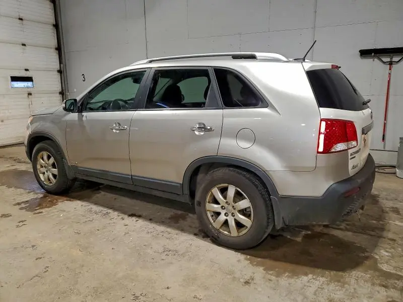 2013 KIA SORENTO LX  