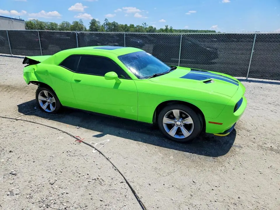2017 DODGE CHALLENGER SXT  