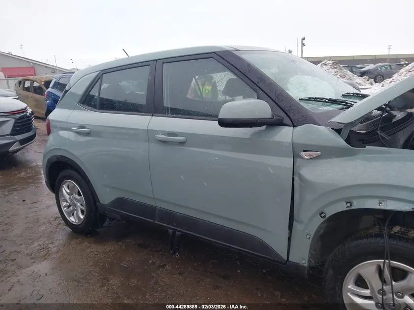 2025 HYUNDAI VENUE SE