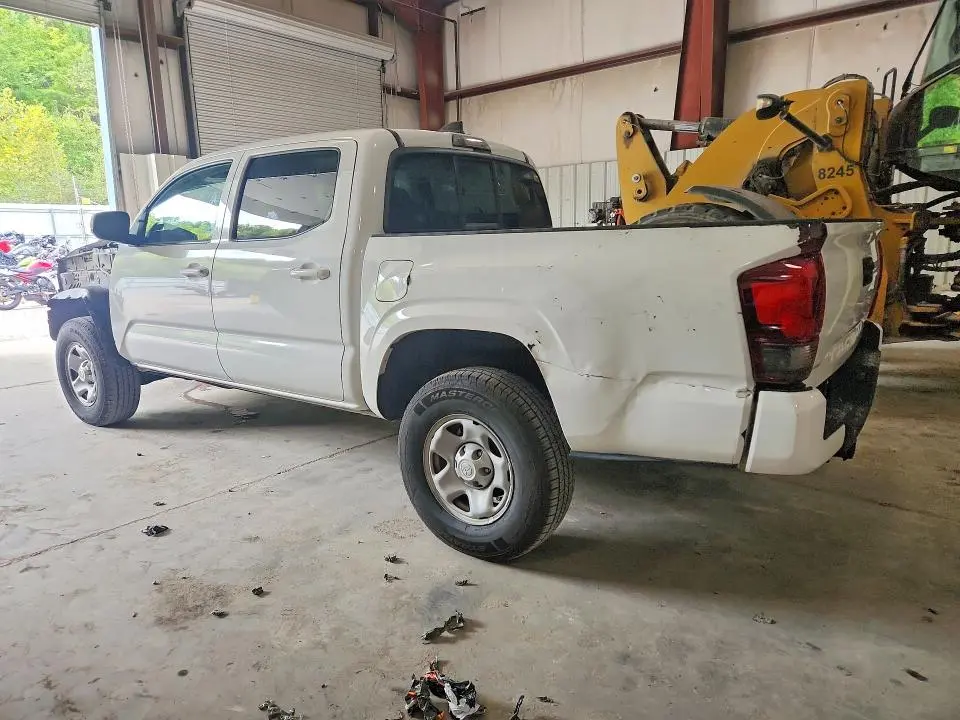 2023 TOYOTA TACOMA SR V6  