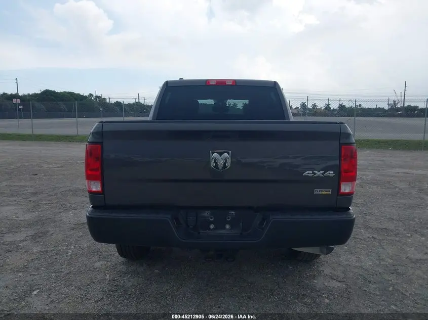 2019 RAM 1500 CLASSIC TRADESMAN  4X4 5'7 BOX