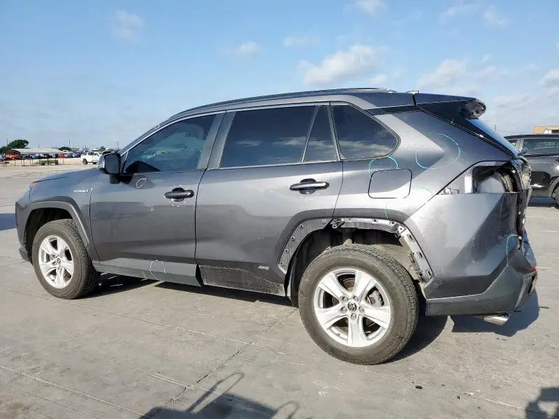 2021 TOYOTA RAV4 XLE