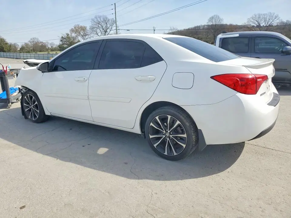 2019 TOYOTA COROLLA SE  