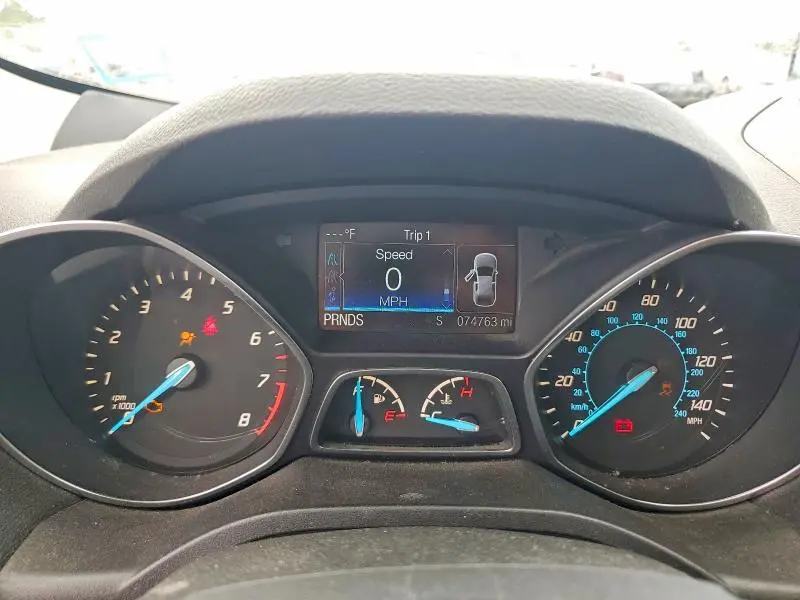 2016 FORD ESCAPE SE  