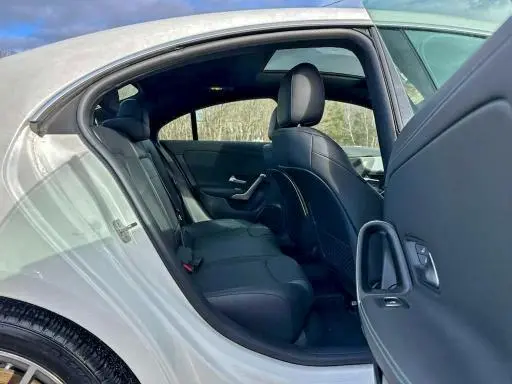 2025 MERCEDES-BENZ CLA 250  