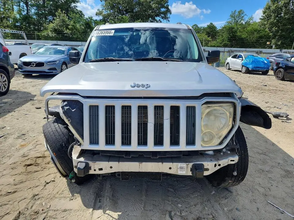 2011 JEEP LIBERTY SPORT  