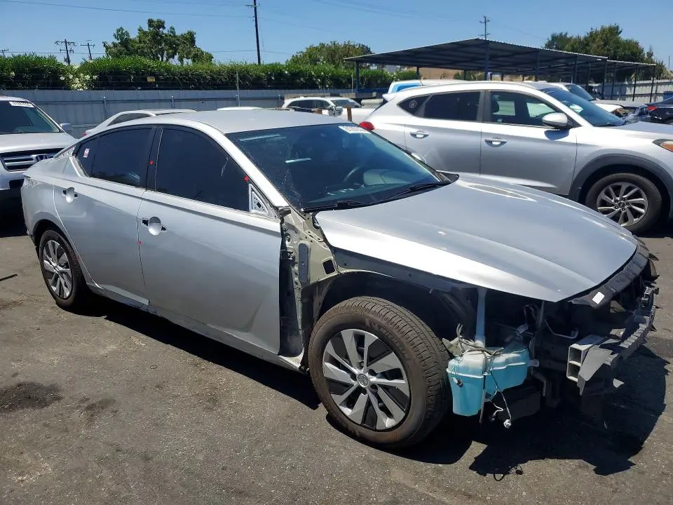 2022 NISSAN ALTIMA S  