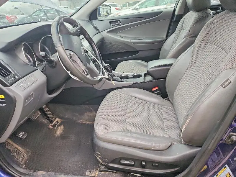 2012 HYUNDAI SONATA SE  