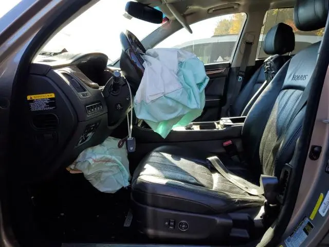 2011 HYUNDAI EQUUS SIGNATURE  