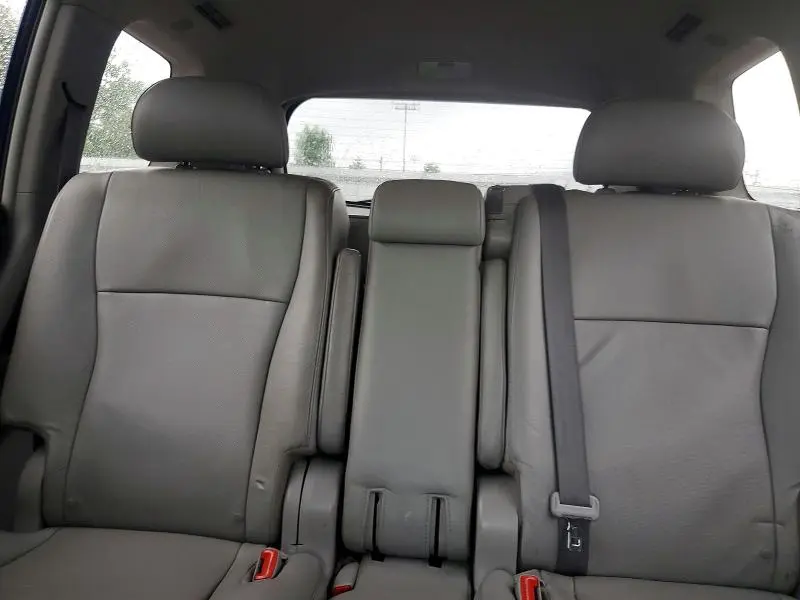 2011 TOYOTA HIGHLANDER LIMITED  