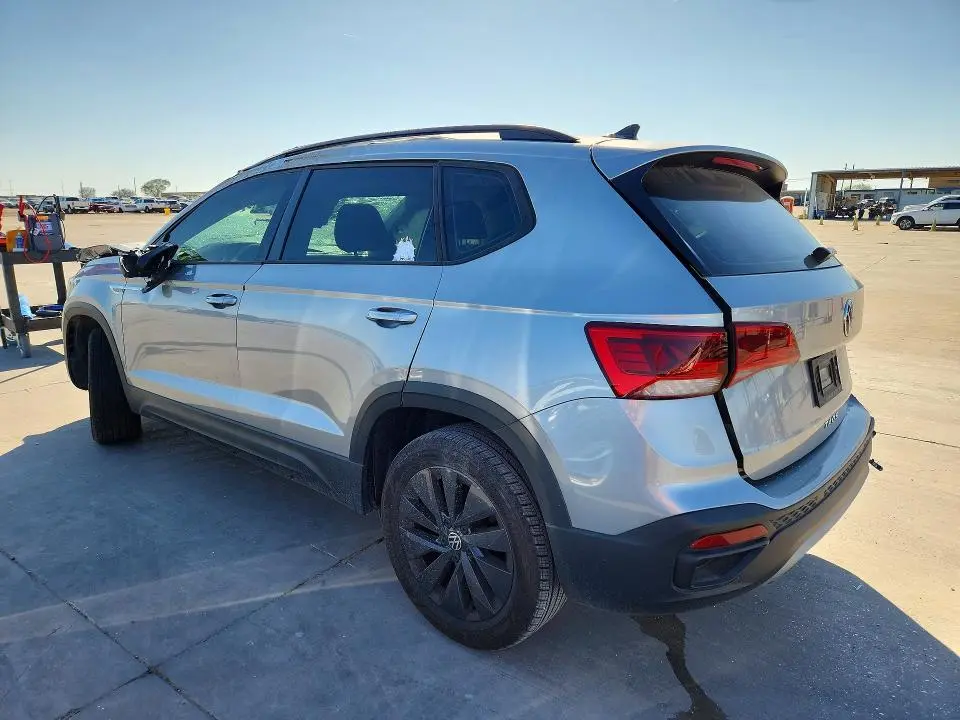 2024 VOLKSWAGEN TAOS S  