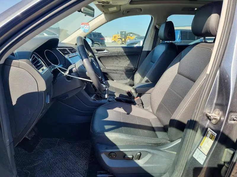 2020 VOLKSWAGEN TIGUAN SE  