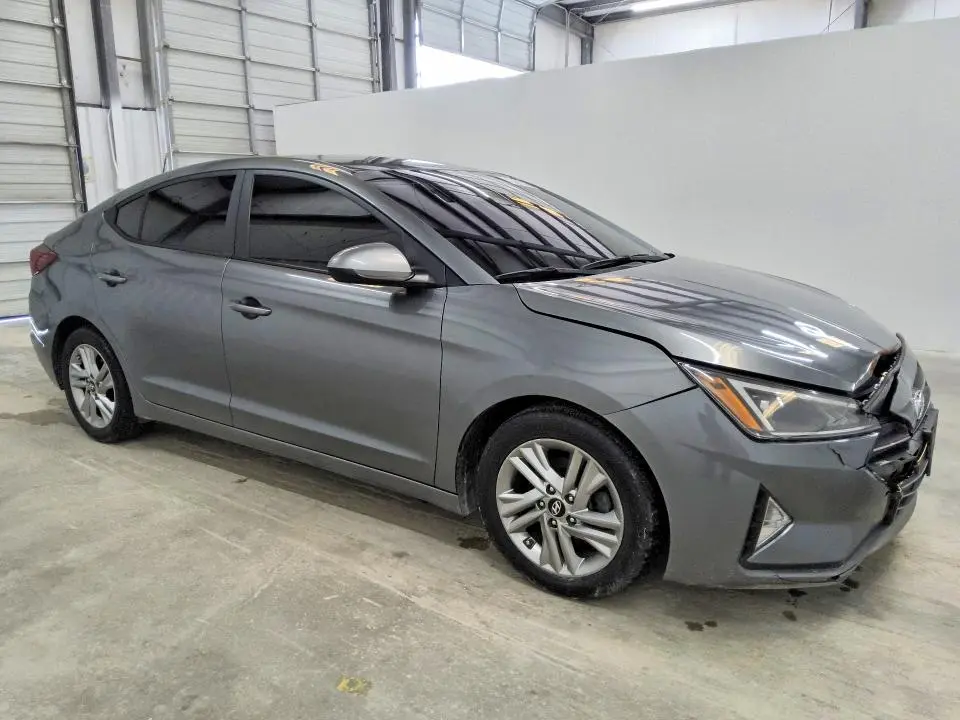 2019 HYUNDAI ELANTRA SEL  