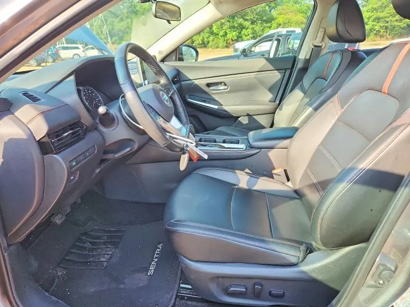 2022 NISSAN SENTRA SR  