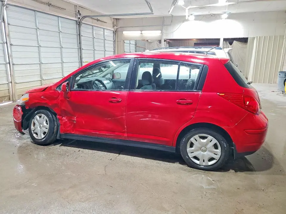 2011 NISSAN VERSA 1.8 S  