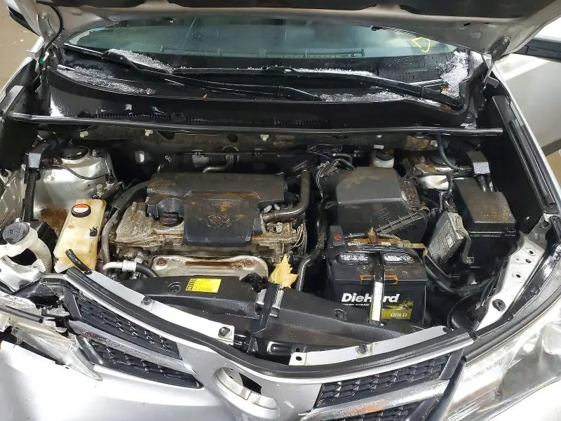 2014 TOYOTA RAV4 XLE  